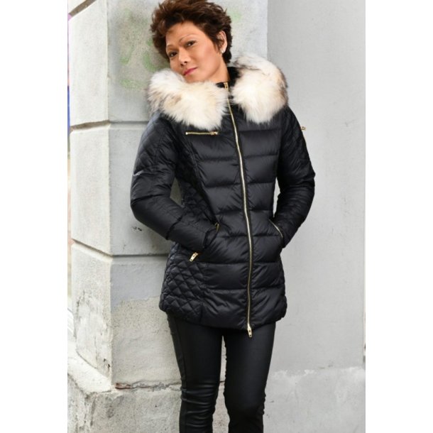 Eve - Black - Raccoon Fur
